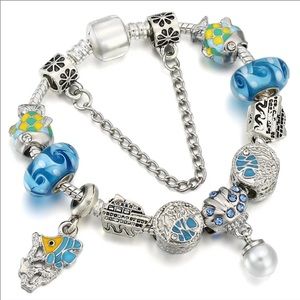 NEW Sterling Silver Blue & Silver Fish Pearl Shell Charm Bracelet